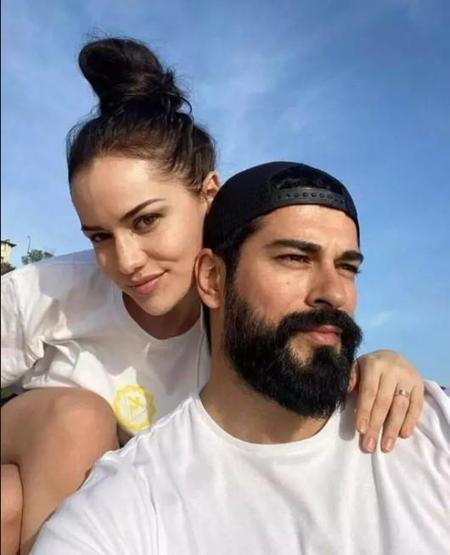 Burak Özçivitin stili Fahriye Evcene emanet
