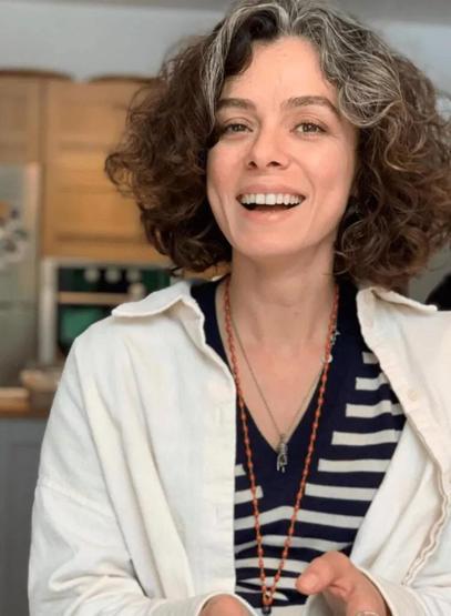 Özge Özprinçcinin doğum gününe ünlü isimler akın etti