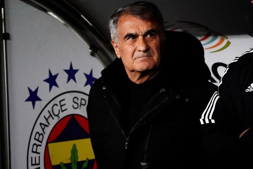 Fenerbahçe taraftarından Şenol Güneşe gönderme