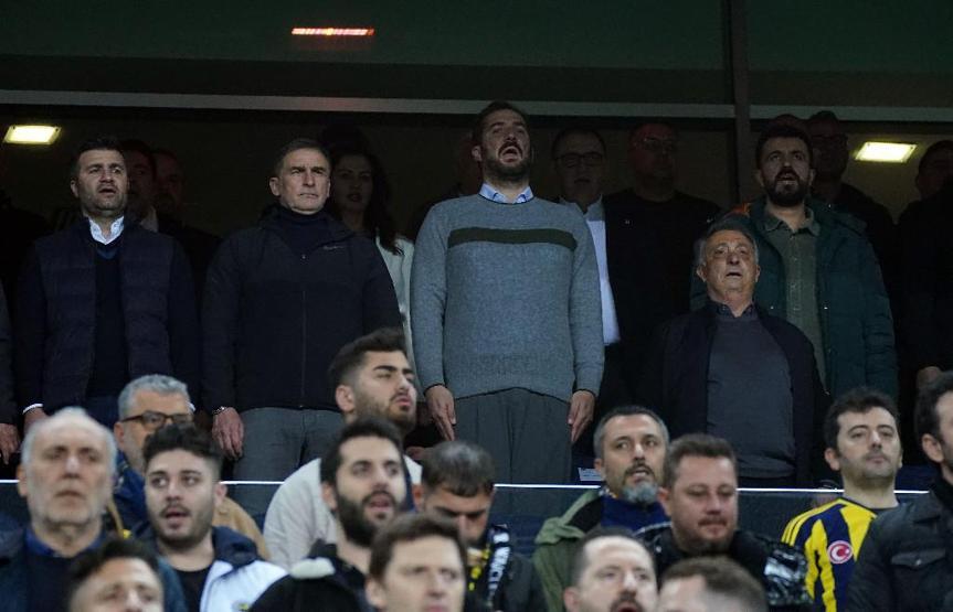 Fenerbahçe taraftarından Şenol Güneşe gönderme