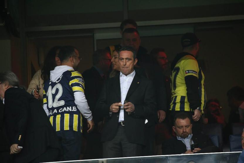 Fenerbahçe taraftarından Şenol Güneşe gönderme