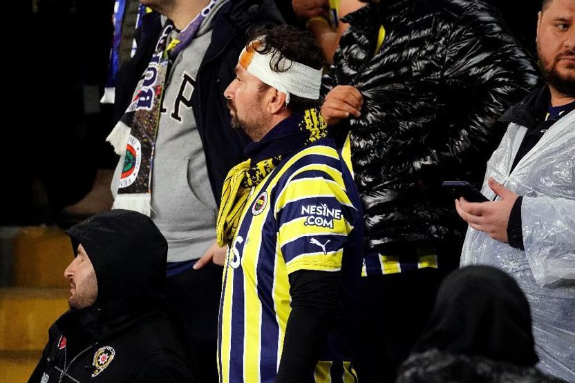 Fenerbahçe taraftarından Şenol Güneşe gönderme
