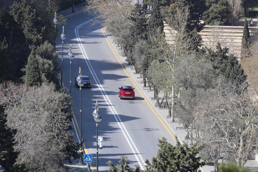 Azerbaycan Cumhurbaşkanı Aliyev de Toggu teslim aldı