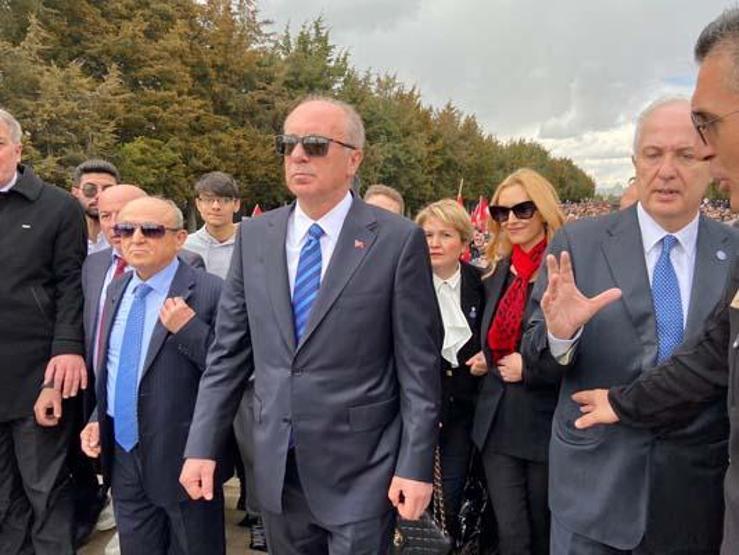 Muharrem İnceden Anıtkabire ziyaret
