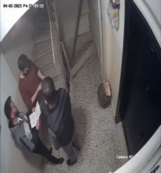 Kadıköyde ev sahibinin kardeşinden kiracıya evden çık dayağı; o anlar kamerada