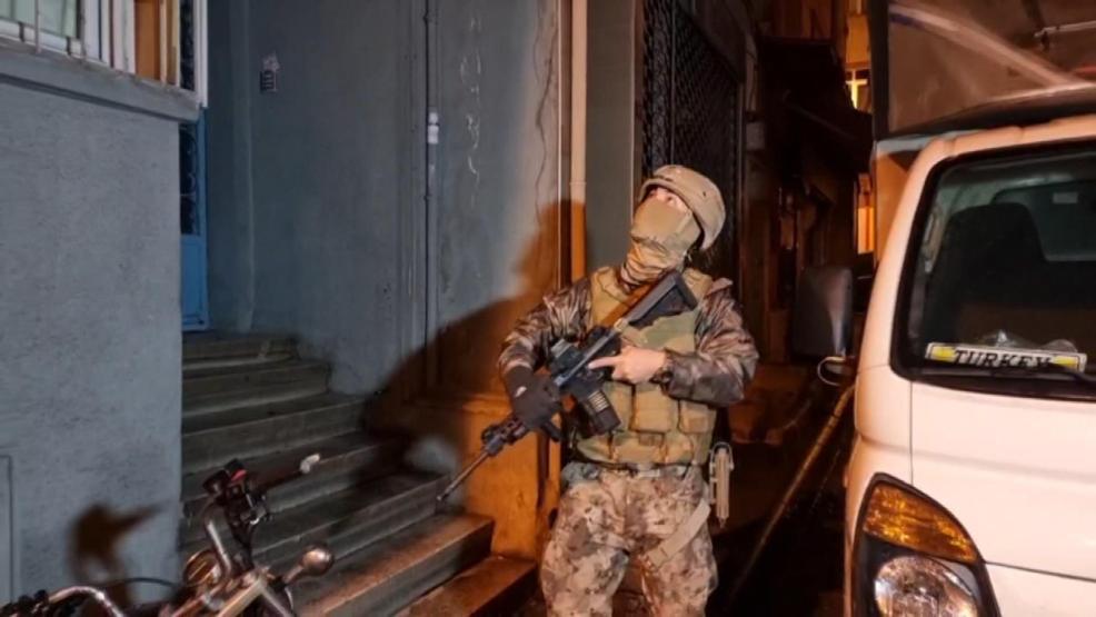 İstanbulda zehir tacirlerine şafak vakti operasyon