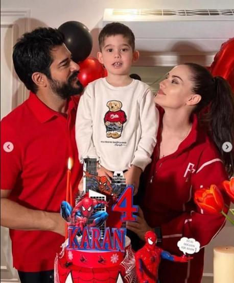 Fahriye Evcen-Burak Özçivitten Karana doğum günü kutlaması
