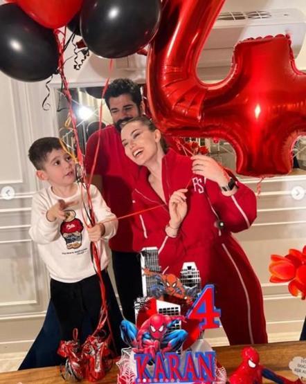Fahriye Evcen-Burak Özçivitten Karana doğum günü kutlaması