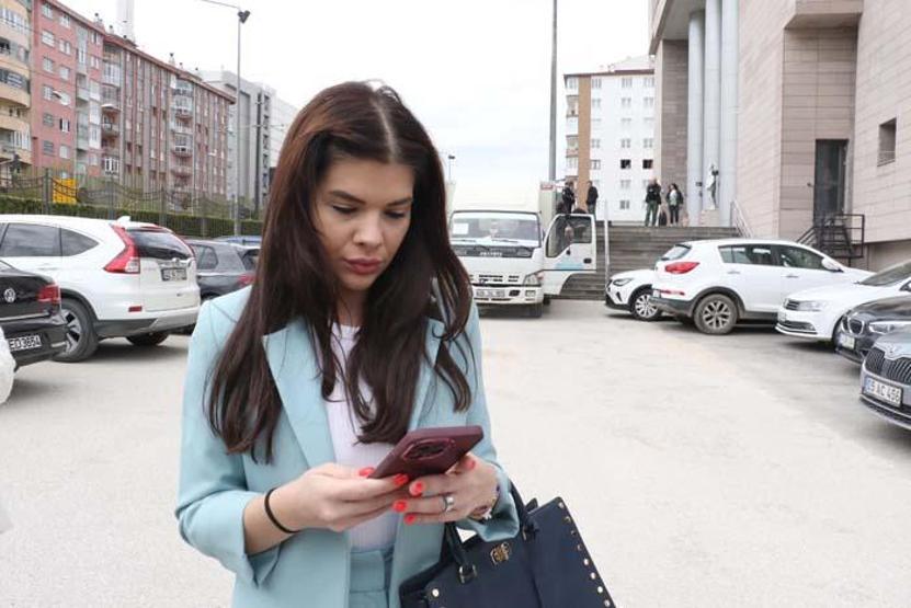 Damla Ersubaşı, hakkındaki müstehcen fotoğraf iddialarıyla ilgili suç duyurusunda bulundu