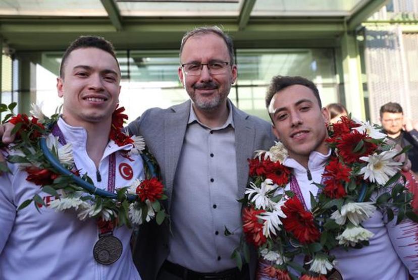Bakan Kasapoğlu: Türkiye sporda altyapı devrimini gerçekleştirdi