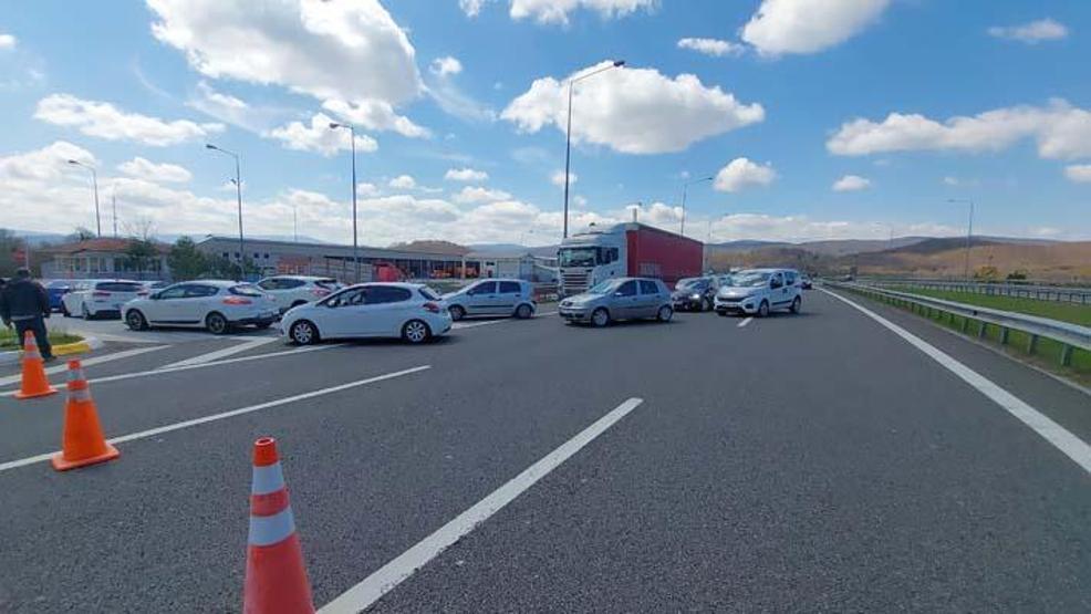 Son dakika haberi Bolu Dağı Tüneli kaza nedeniyle ulaşıma kapatıldı