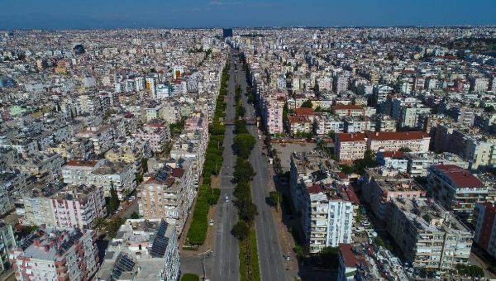 Yabancıya satılan her 100 konuttan 38i Antalyada