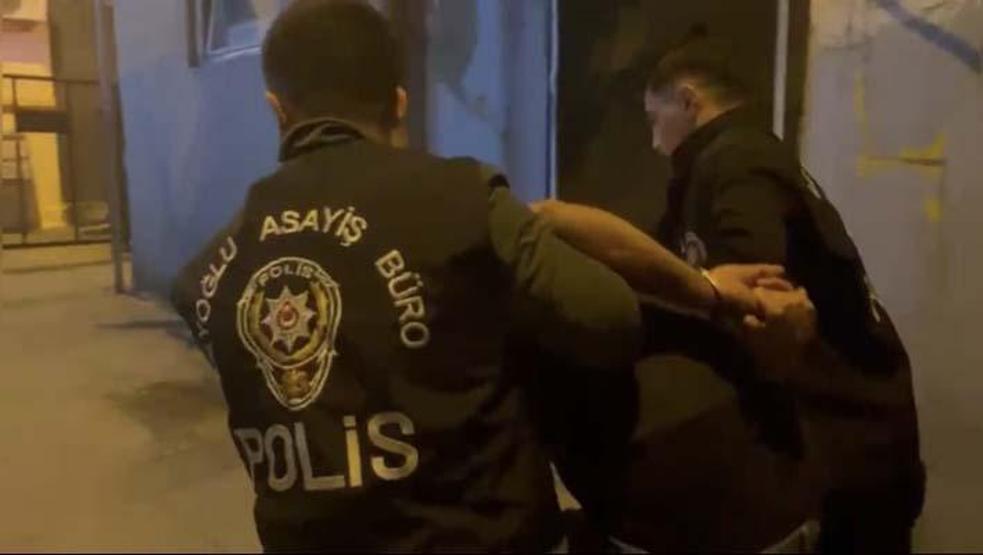 İstanbul’da “banka oturma” cinayeti: Sevgilisinin yanında kalbinden bıçaklandı