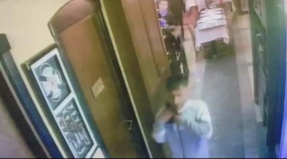 İstanbul’da “banka oturma” cinayeti: Sevgilisinin yanında kalbinden bıçaklandı