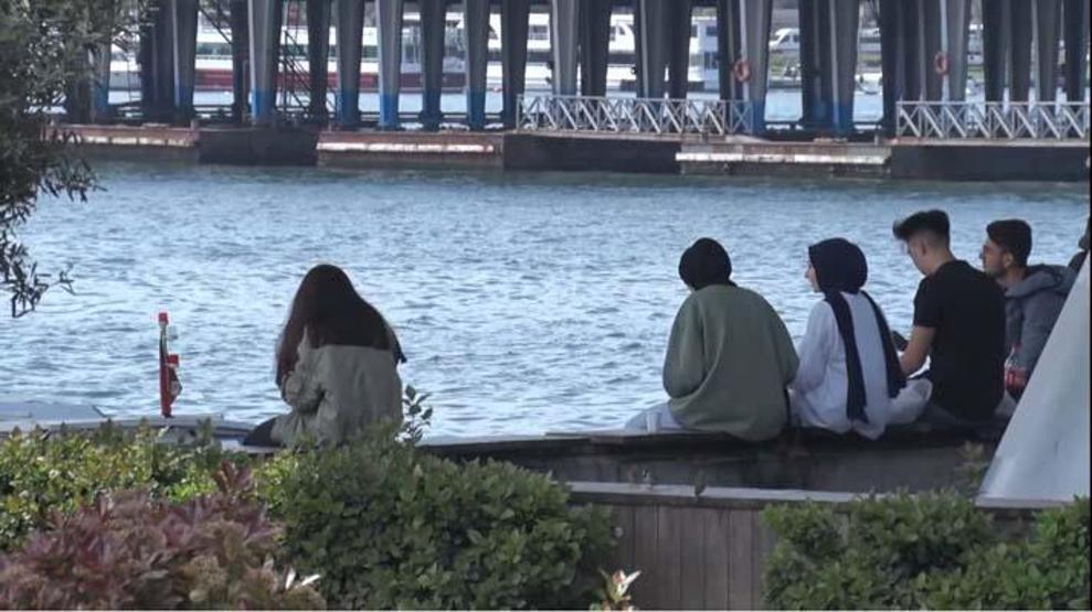 İstanbul’da “banka oturma” cinayeti: Sevgilisinin yanında kalbinden bıçaklandı