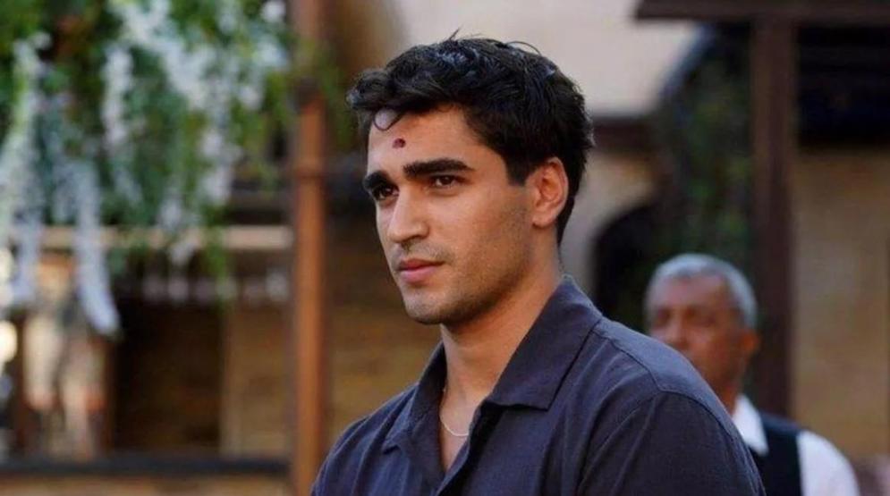 Mert Ramazan Demirin kaşlarıyla ilgili itirafı olay oldu Duyan gülme krizine girdi