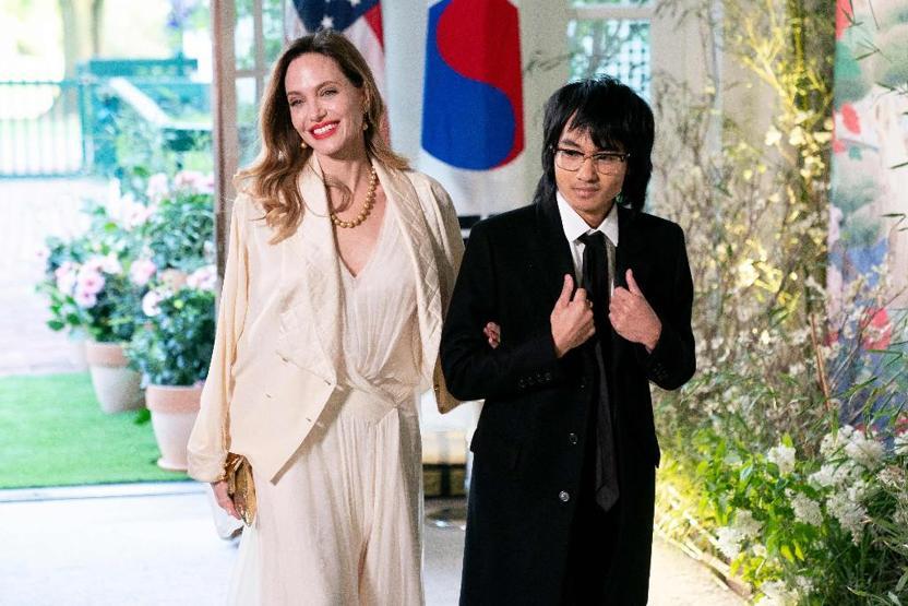 Angelina Jolie ve oğlu Maddox Beyaz Sarayda