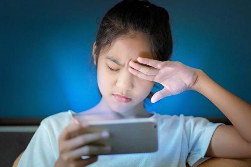 Çocuğumu telefon bağımlılığından nasıl kurtarırım