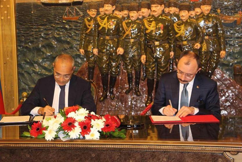 Türkiye ile Azerbaycan arasında yeni ticaret anlaşması: İş dünyamıza ilave alan sağlıyoruz
