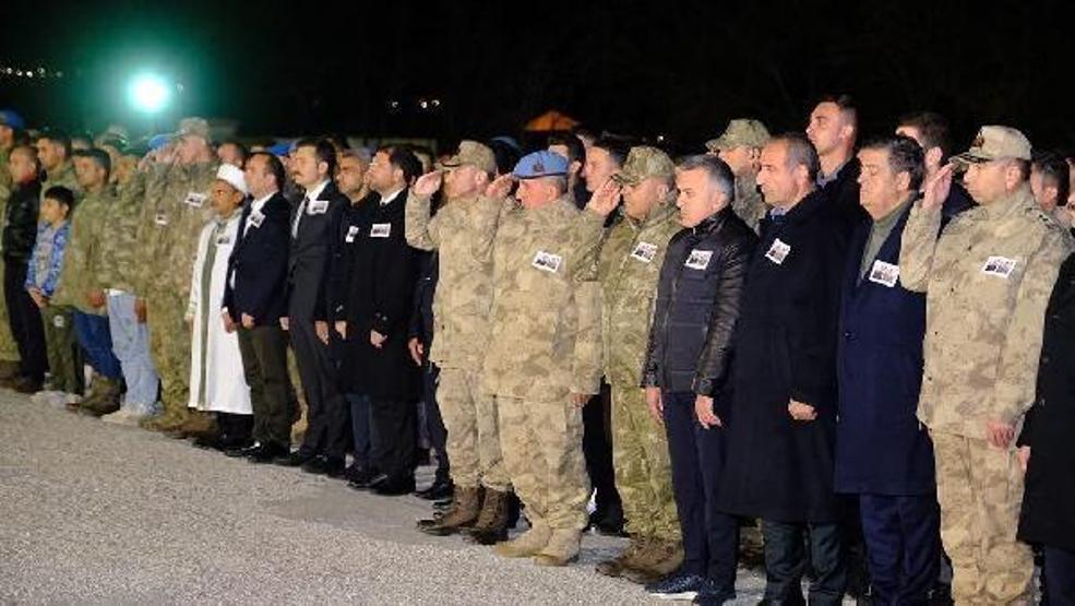 Şırnaktaki kazada şehit olan askerler memleketlerine uğurlandı