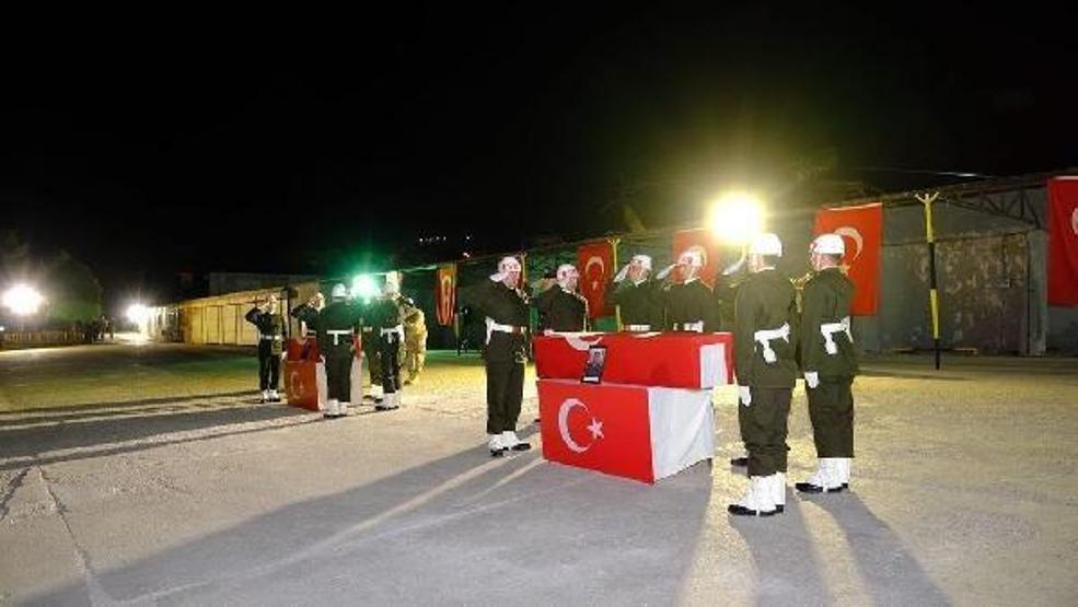 Şırnaktaki kazada şehit olan askerler memleketlerine uğurlandı
