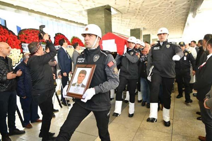 Şehit Polis Özgür Barçın, Ankarada son yolculuğuna uğurlandı
