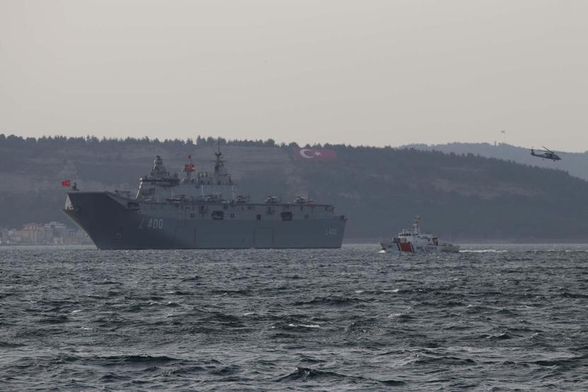 Tarihi anlara şahitlik ettiler: TCG Anadoludan vatandaşları selamladı