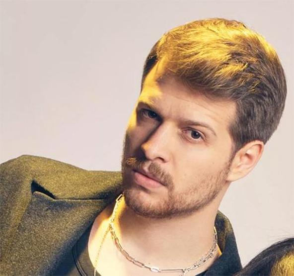 Pelin Akil, Burak Yörük ve Kaan Mirac Sezenden samimi itiraflar: Bayramlarda IBAN atıyorlar