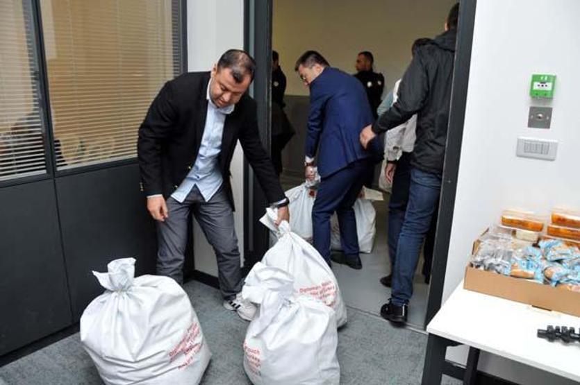 Yurt dışında kullanılan oylar İstanbul Havalimanına getirildi