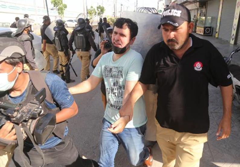 Pakistan’daki protestolarda can kaybı 8’e yükseldi