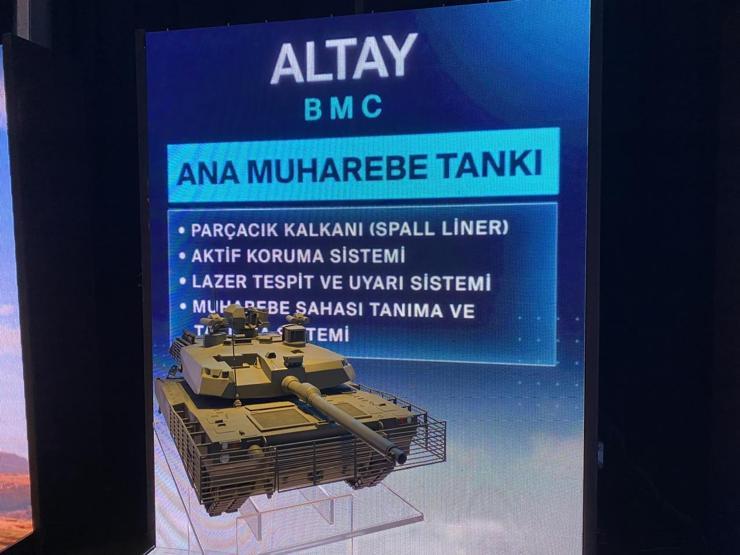 Türk savunma sanayinin gözbebekleri Üsküdarda sergileniyor