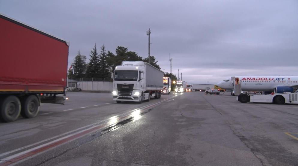 Yurt dışı temsilciliklerinde kullanılan oyların ilk partisi Ankaraya getirildi