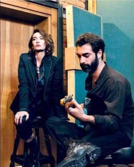 Sıla Gençoğlu sevgilisi İlker Kalelinin yeni yaşını kutladı