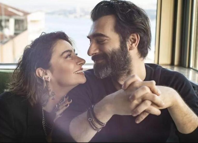 Sıla Gençoğlu sevgilisi İlker Kalelinin yeni yaşını kutladı