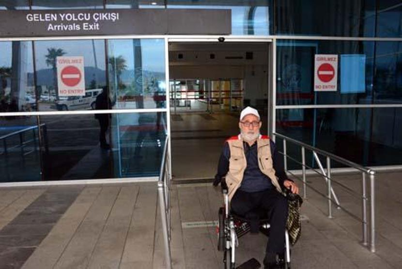 Bacağı ve kolunu kaybeden depremzede, oy kullanmak için tedavisine ara verdi