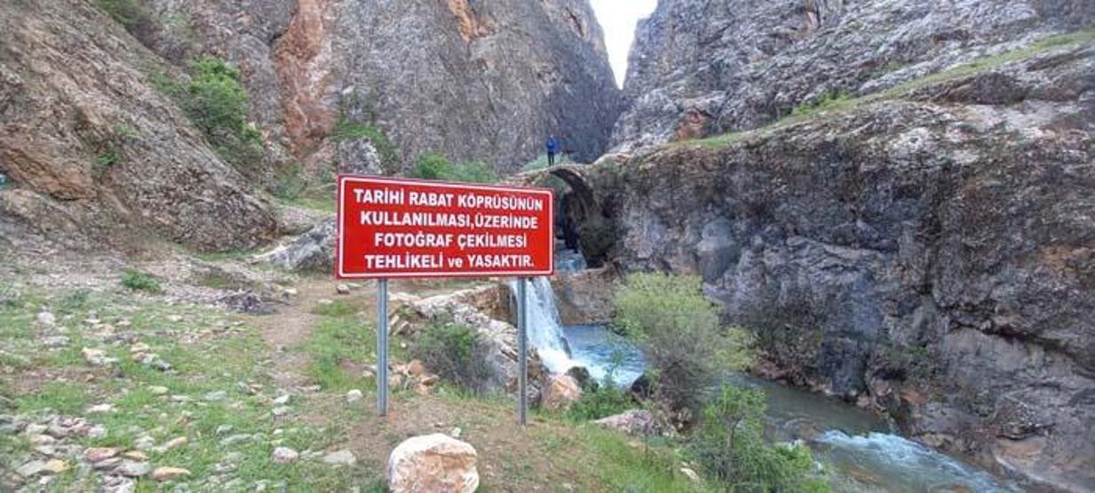 Rabat Vadisi tarihi dokusu ve doğal güzellikleriyle öne çıkıyor
