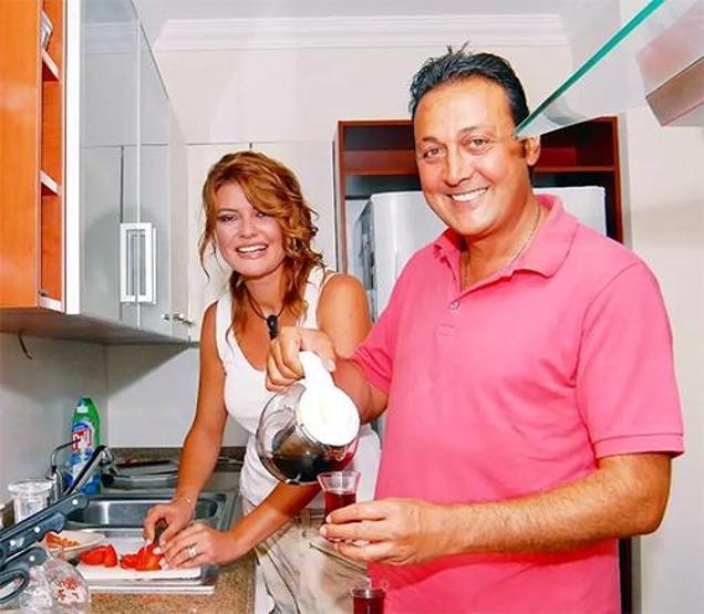 Şebnem Özinal şiddet ve tehditten şikayetçi oldu