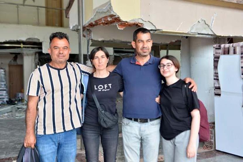 Oylarını kullanan Hataylılar, kentten ayrılıyor
