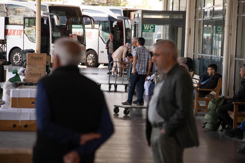 Diyarbakır’da seçim sonrası otogarda yoğunluk