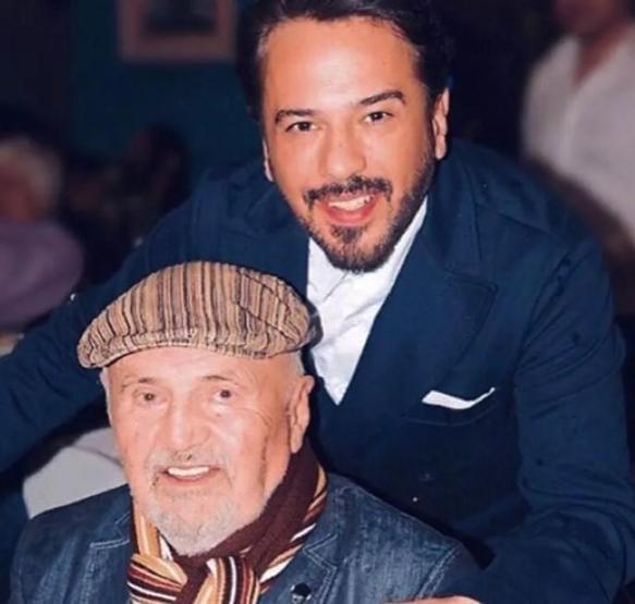 Babasının ölümüyle sarsılan Emre Altuğdan duygulandıran mesaj