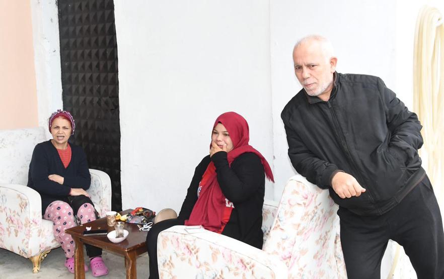 Tekirdağda mağdur olan depremzedeler konuştu: Torunum ağlayarak aradığı için geldim
