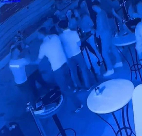 Gece kulübüne alınmamışlardı; 14 kişinin yaralandığı olayda 1 tutuklama