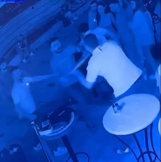 Gece kulübüne alınmamışlardı; 14 kişinin yaralandığı olayda 1 tutuklama