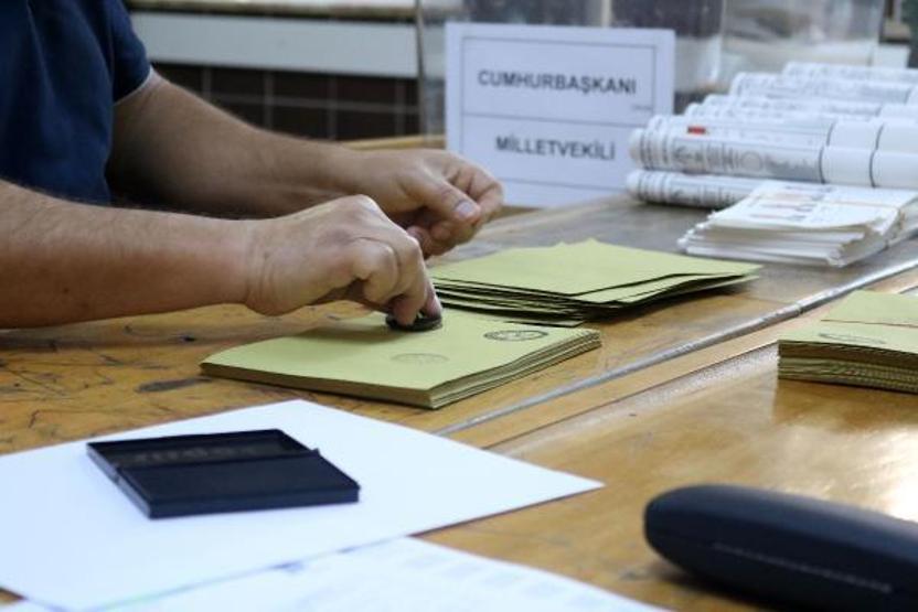 Yurt dışında oy kullanma işlemi başladı
