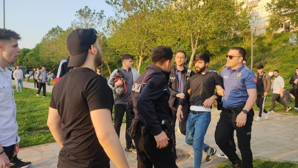 Kadıköyde hareketli anlar :4 gözaltı