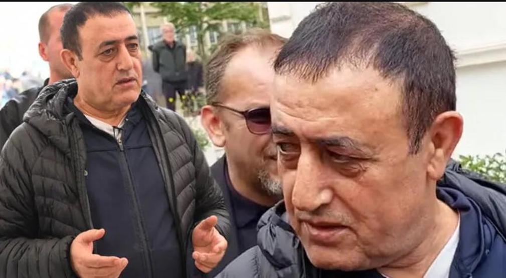 Cenazede Mahmut Tuncerden 20 TL istedi Sen yüzsüz müsün