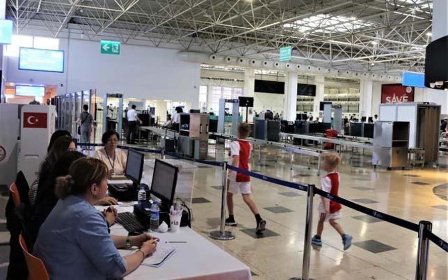 Sandığa koştular: Yurt dışı oylarında yeni rekor kırıldı