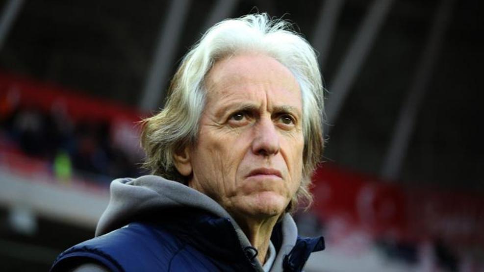 Fenerbahçede 9 isimle yollar ayrılıyor