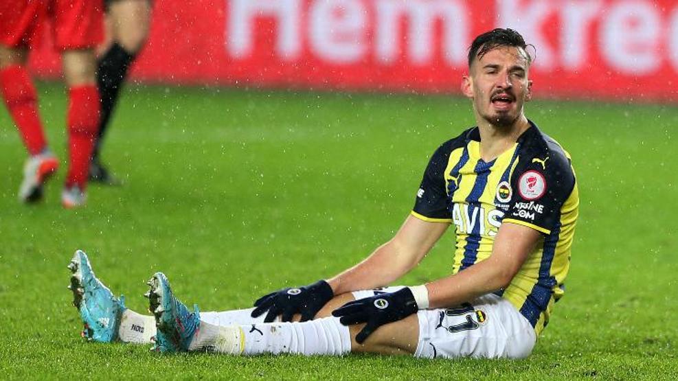 Fenerbahçede 9 isimle yollar ayrılıyor