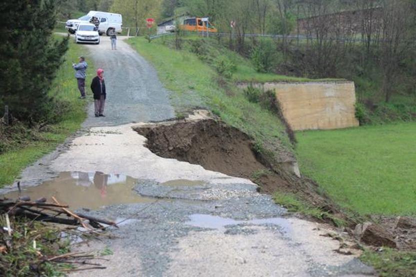 Kastamonu’da sel: Yol çöktü, tarım arazileri sular altında kaldı